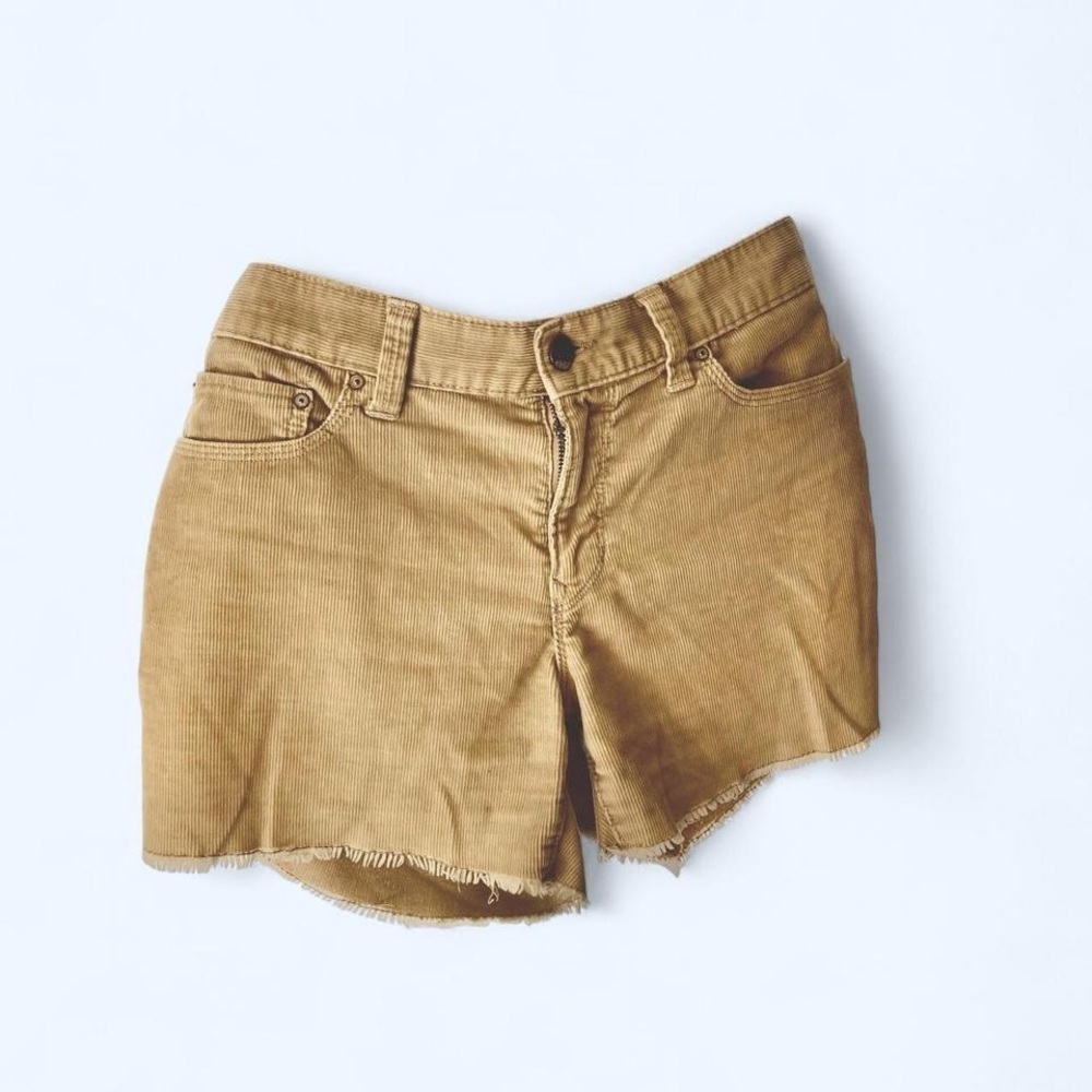 GAP Cream Shorts with Distressed Hem S